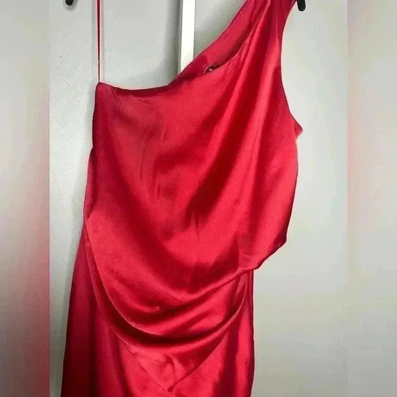 ASOS NWOT satin one-shoulder drape midi dress in red size 8 - Picture 5 of 10